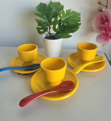 Farbenfrohes eierbecher set - farbenfrohes,